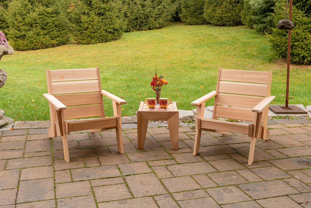 End Table with chairs in Red Cedar